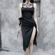 A Bottoming Suspender Dress In Black, A Beautiful Mid-Length Skirt With A Thin Waist And High-Waist.