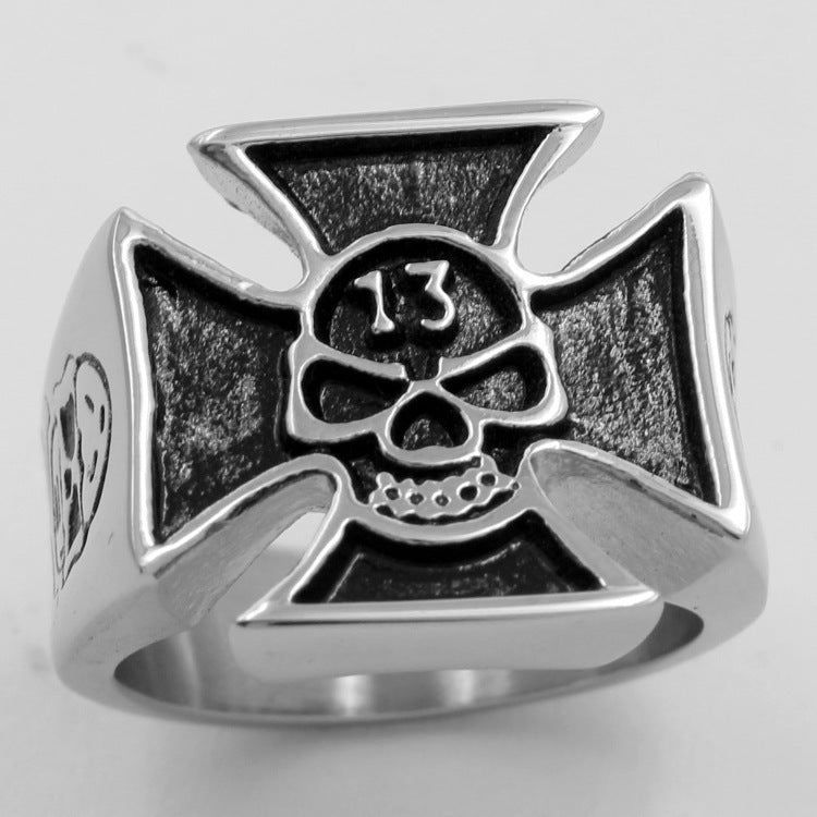 Stainless steel skull ring greased
