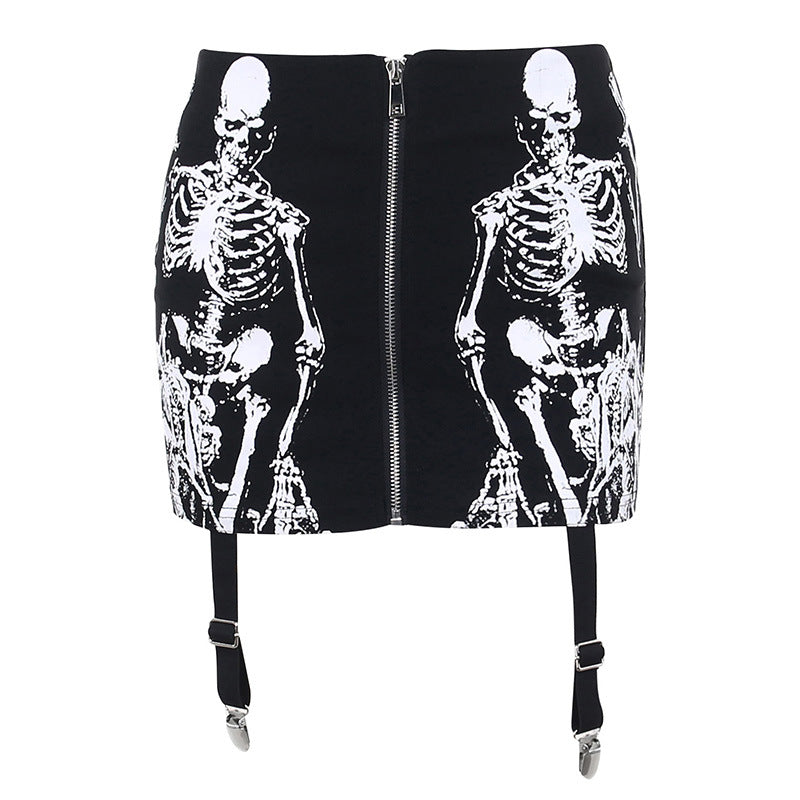 Skull Print Skirt Covering Buttocks
