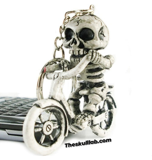 Keychain pendant bicycle skull pendant
