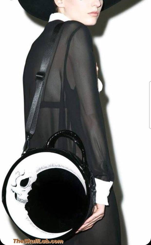 Meniscus Skull Moon Round Diagonal Leather Bag
