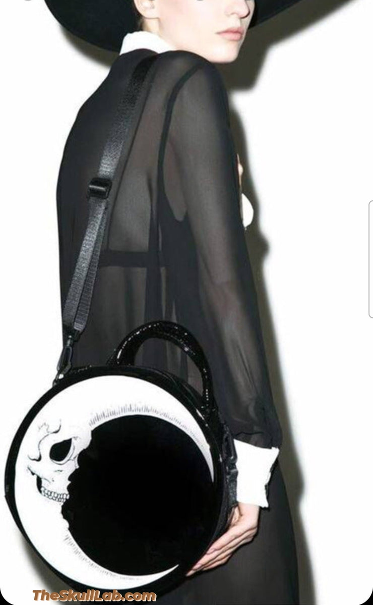 Meniscus Skull Moon Round Diagonal Leather Bag